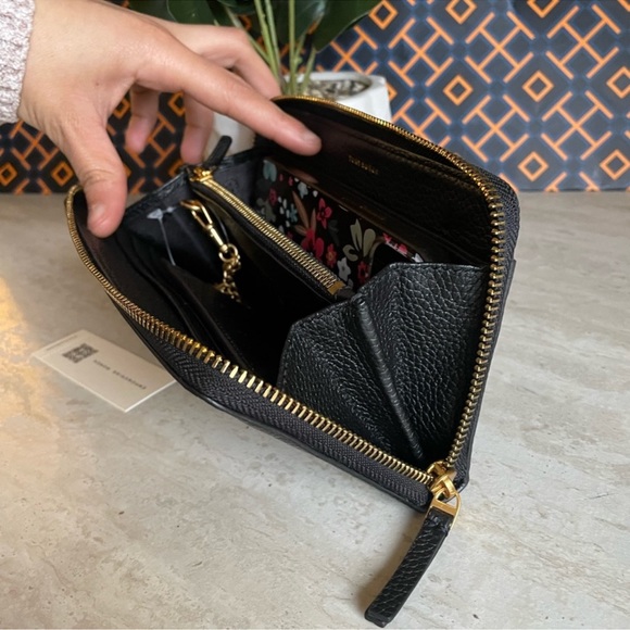 Tory Burch Britten large black wallet - Picture 7 of 14